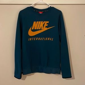 Nike - Vintage Crew Neck - Nike International- Size Small